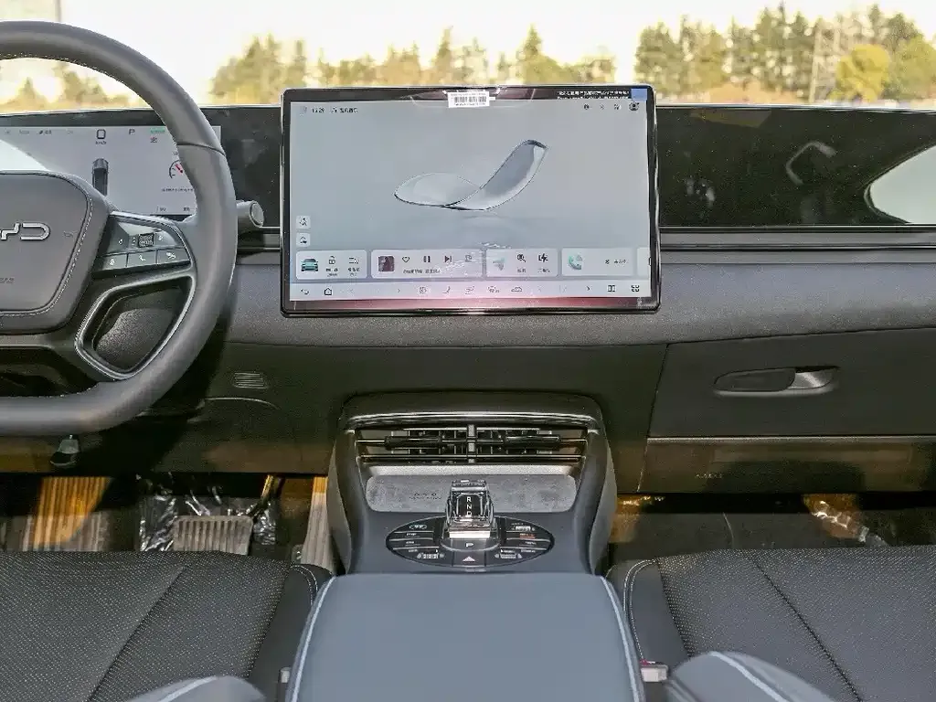 BYD Seal — фото 4