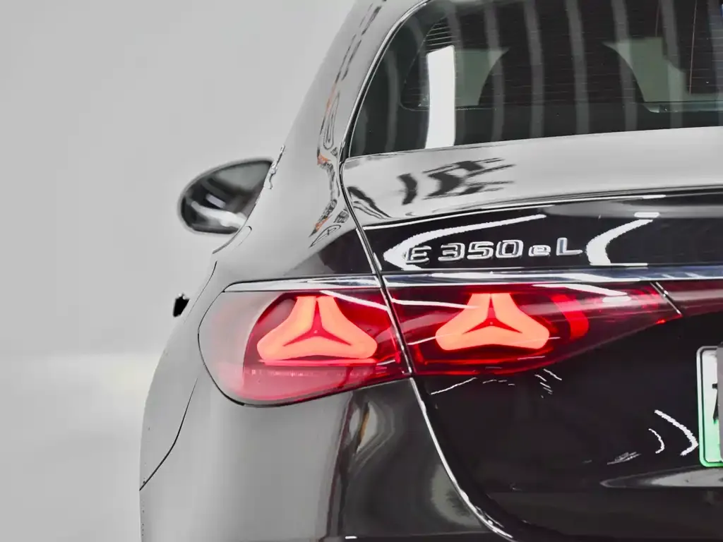 Mercedes-Benz E-Class New Energy — фото 3