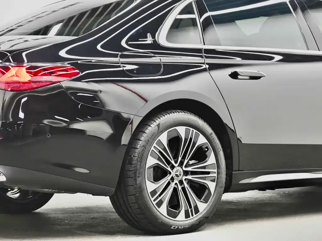 Mercedes-Benz E-Class New Energy — фото 8