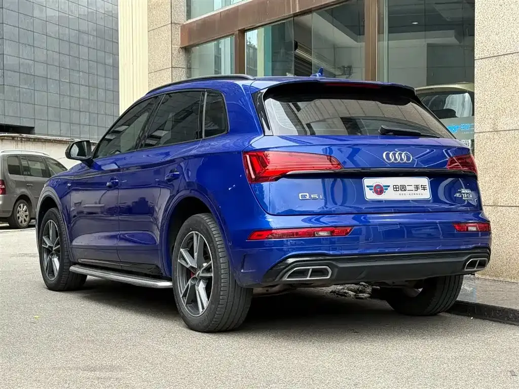 Audi Q5L — фото 4