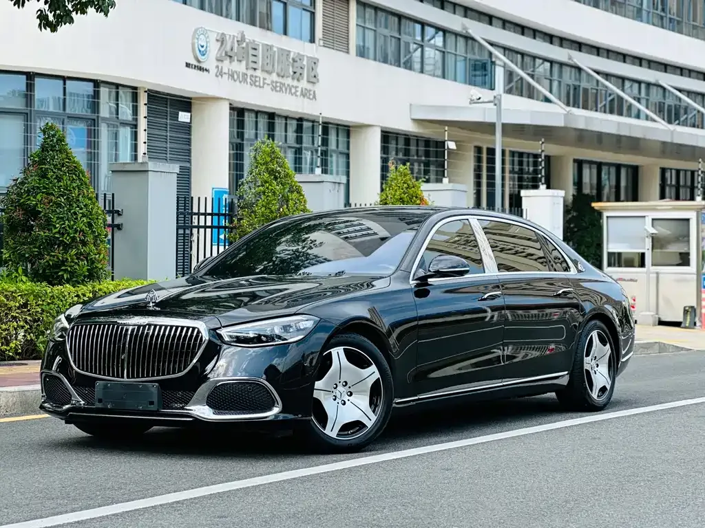 Mercedes-Benz S-Class — фото 1