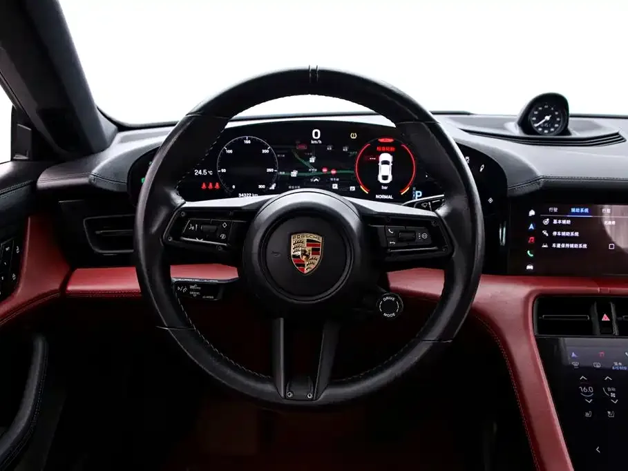 Porsche Taycan — фото 7