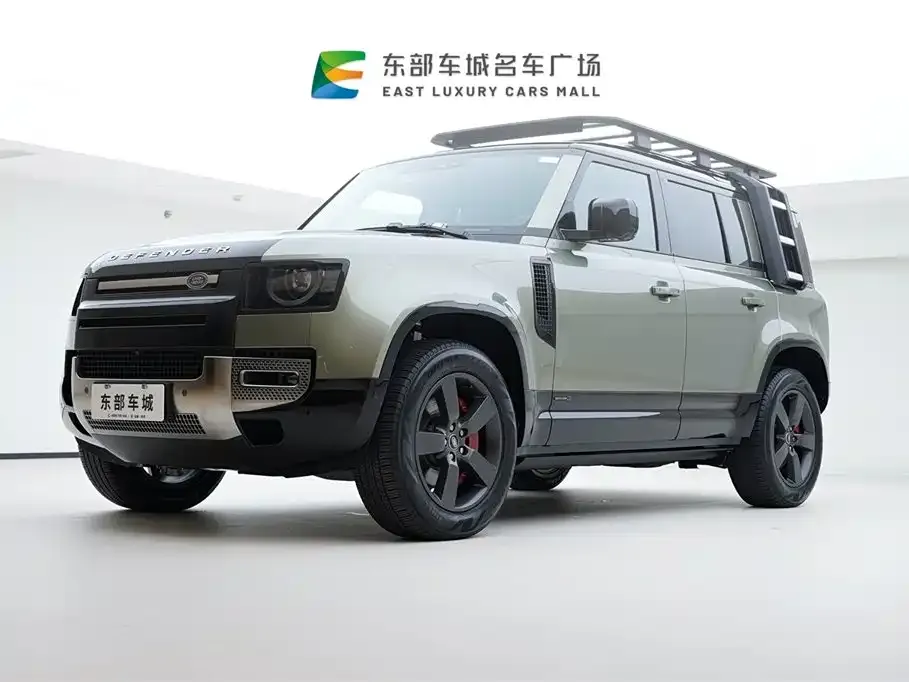 Land Rover Defender — фото 1