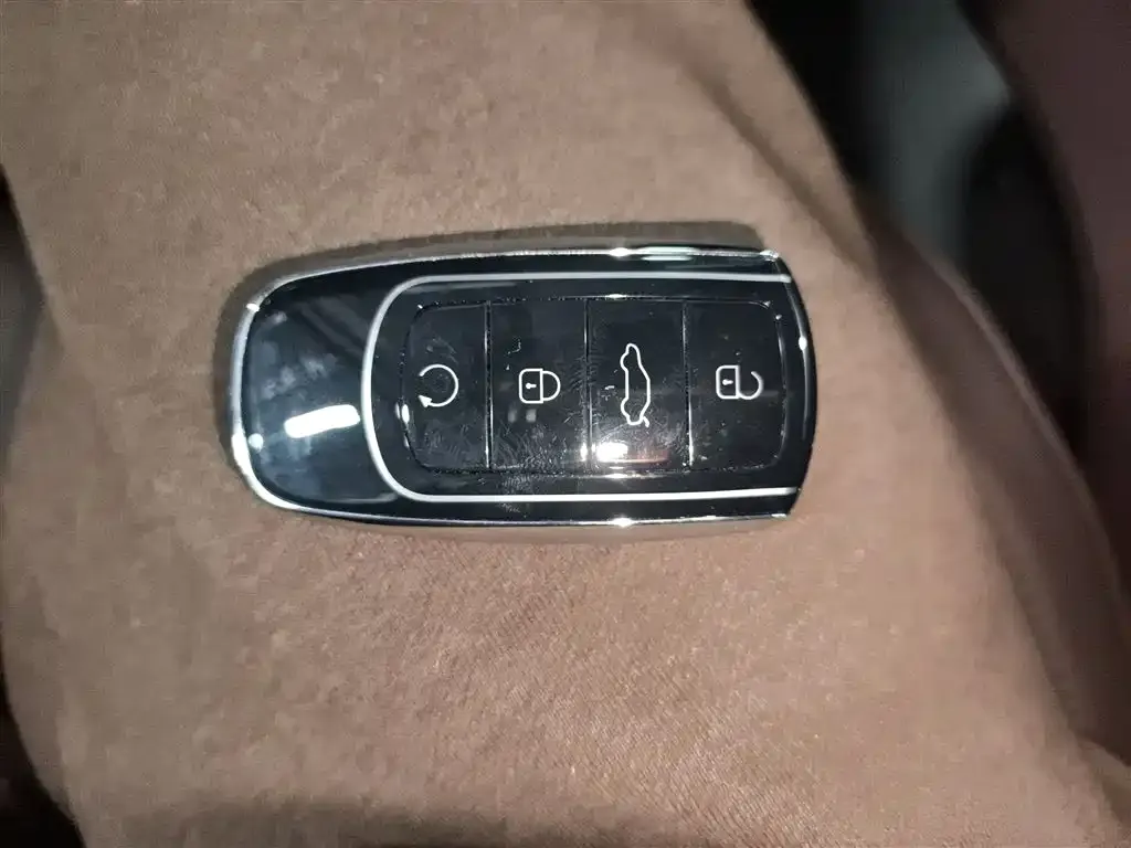 Chery Tiggo 8 PRO — фото 9