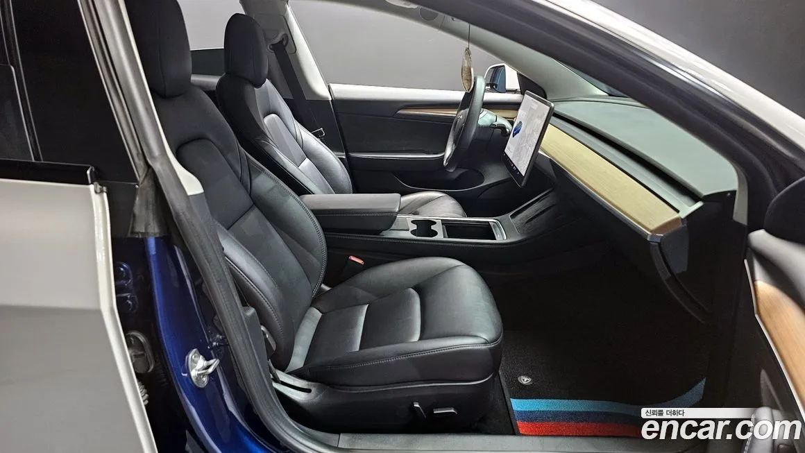 Tesla Model 3 — фото 10
