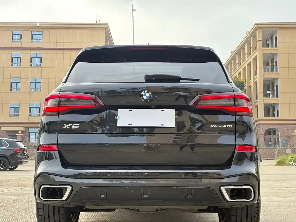 BMW X5 (Import) — фото 8