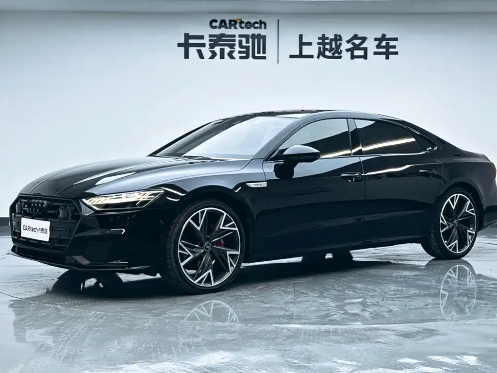 Audi A7L — фото 1