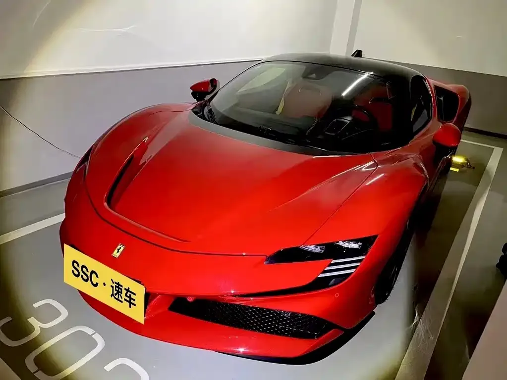 Ferrari SF90 — фото 1