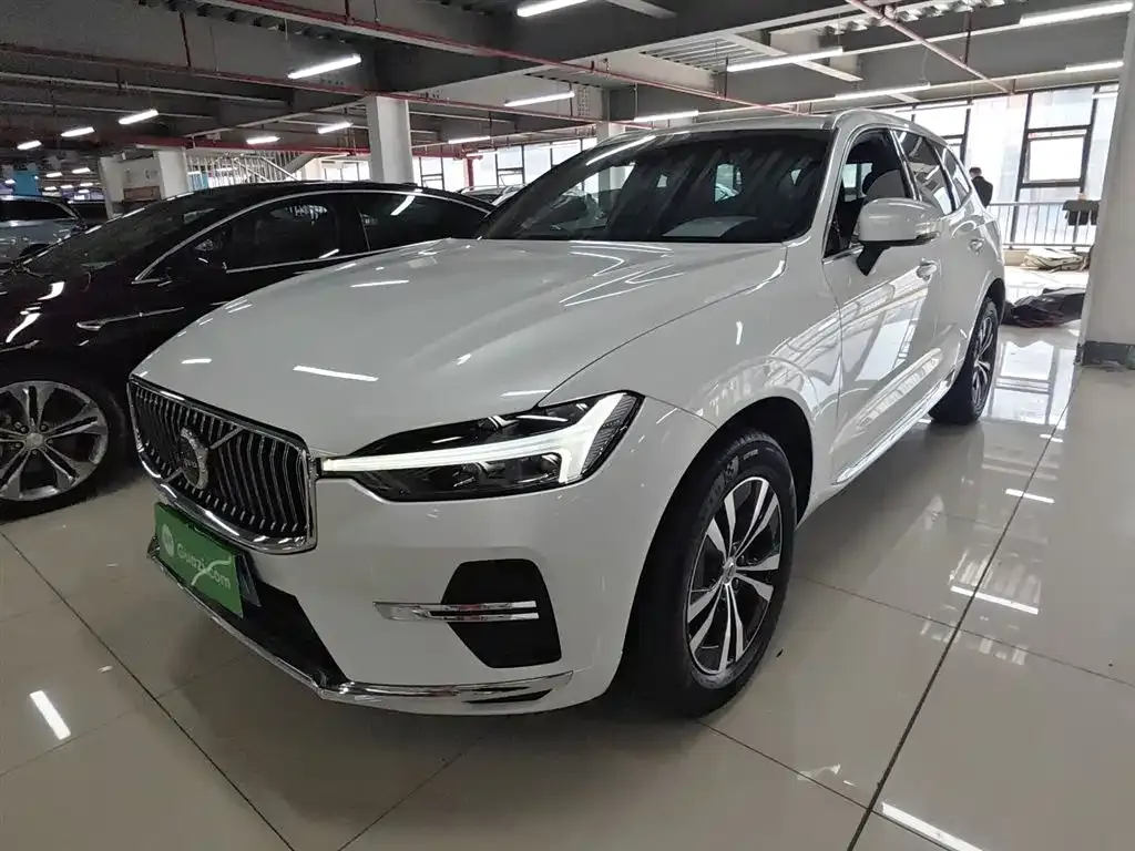 Volvo XC60 — фото 2
