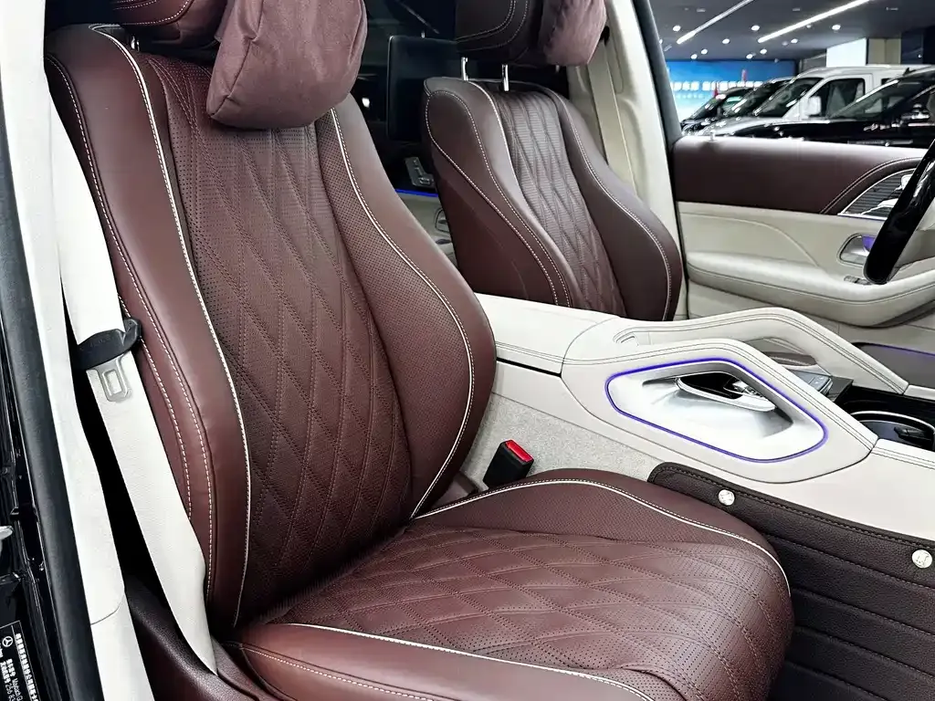 Mercedes-Benz GLS — фото 10