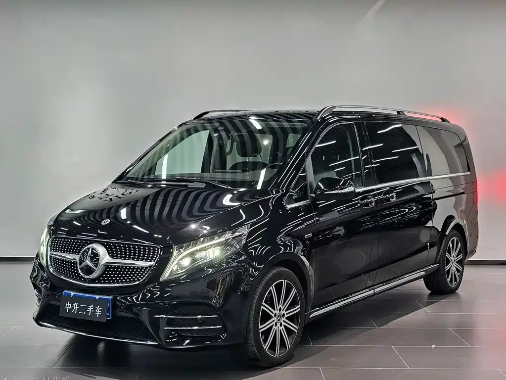 Mercedes-Benz V-Class — фото 1