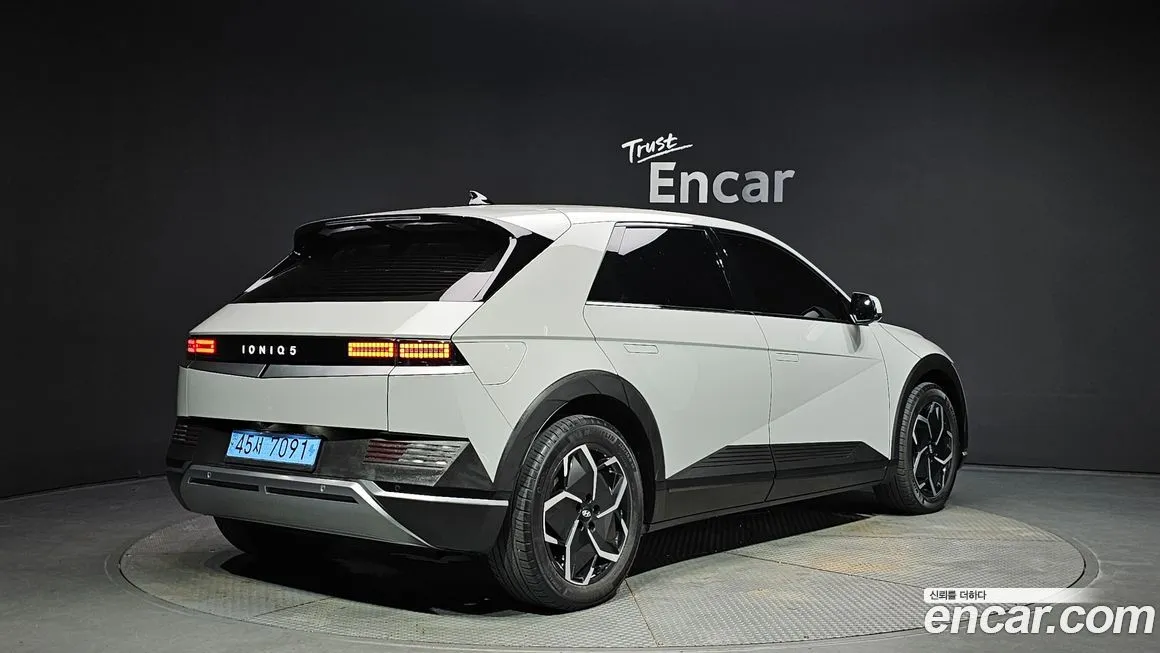 Hyundai Ioniq5 — фото 2
