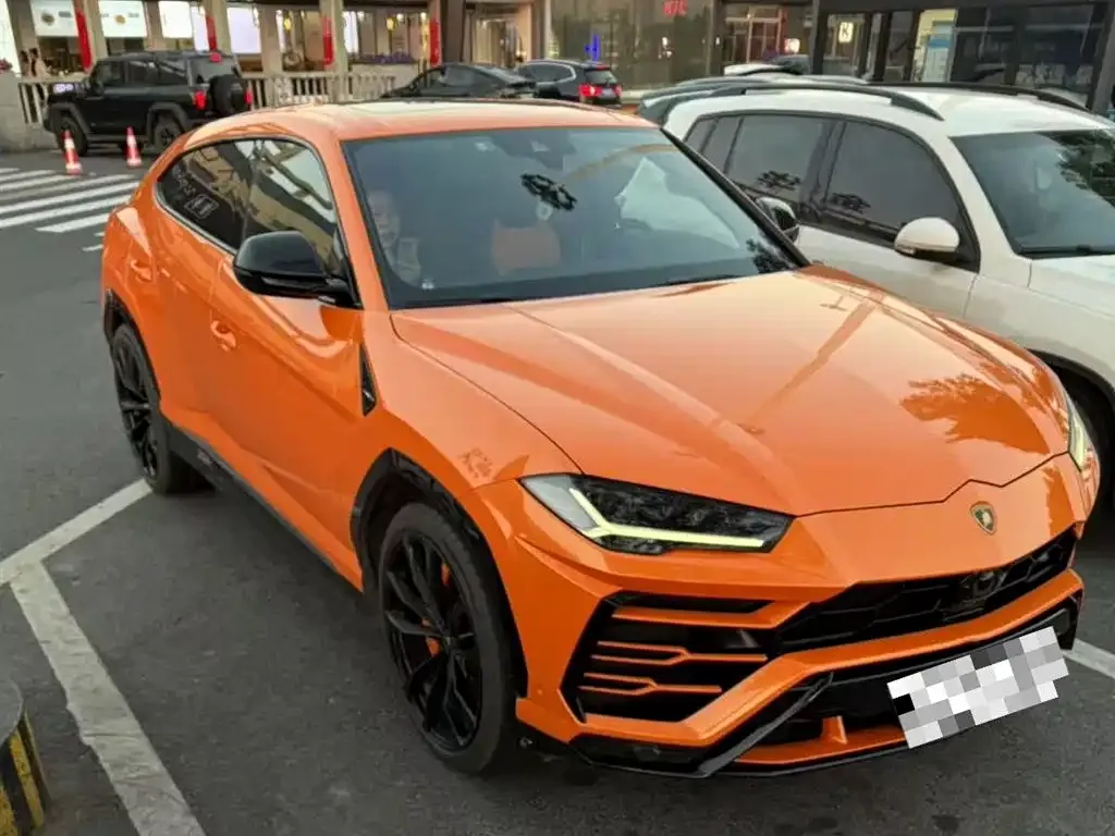 Lamborghini Urus — фото 3