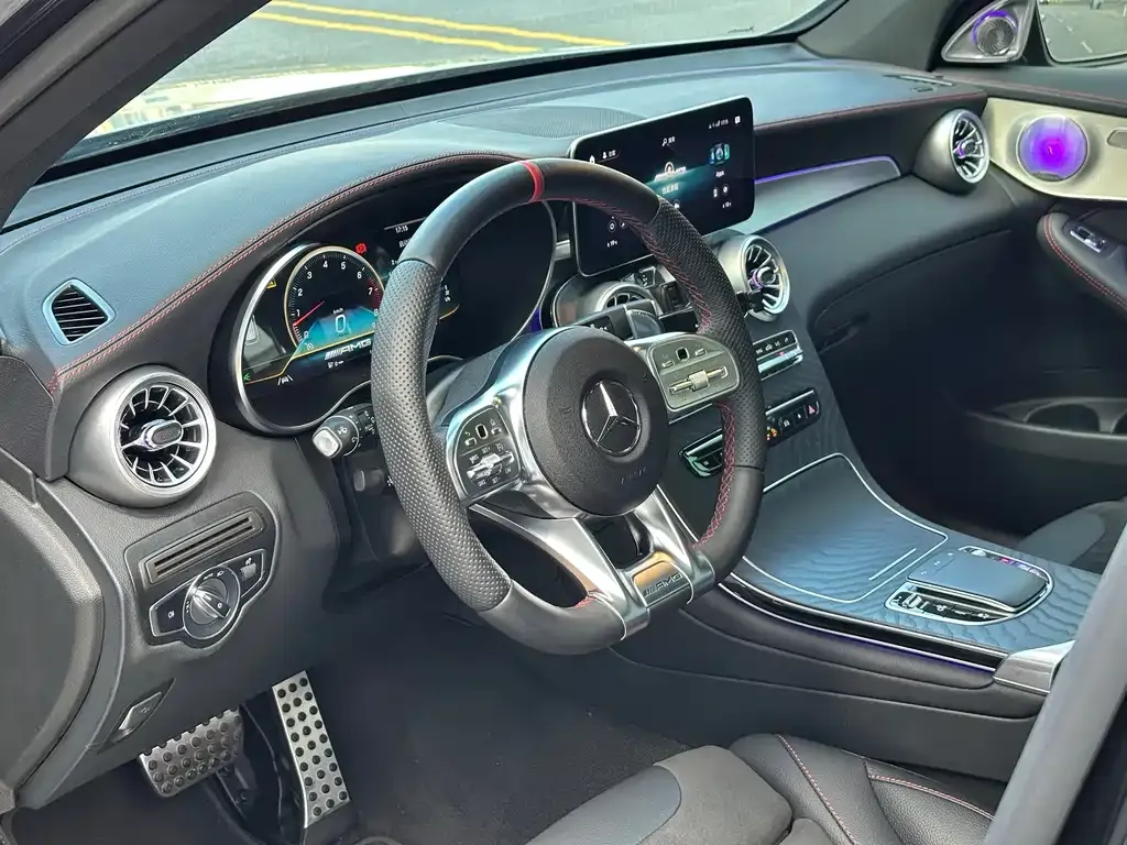 Mercedes-Benz GLC AMG — фото 6
