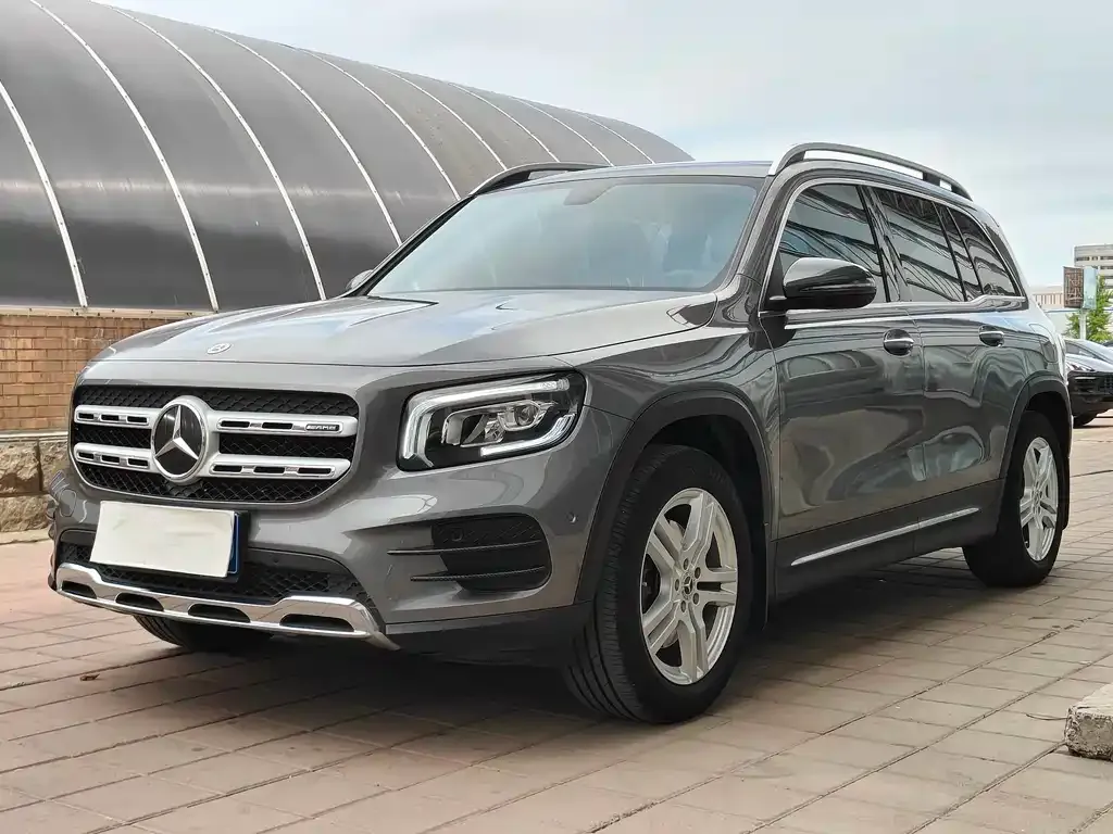 Mercedes-Benz GLB — фото 1