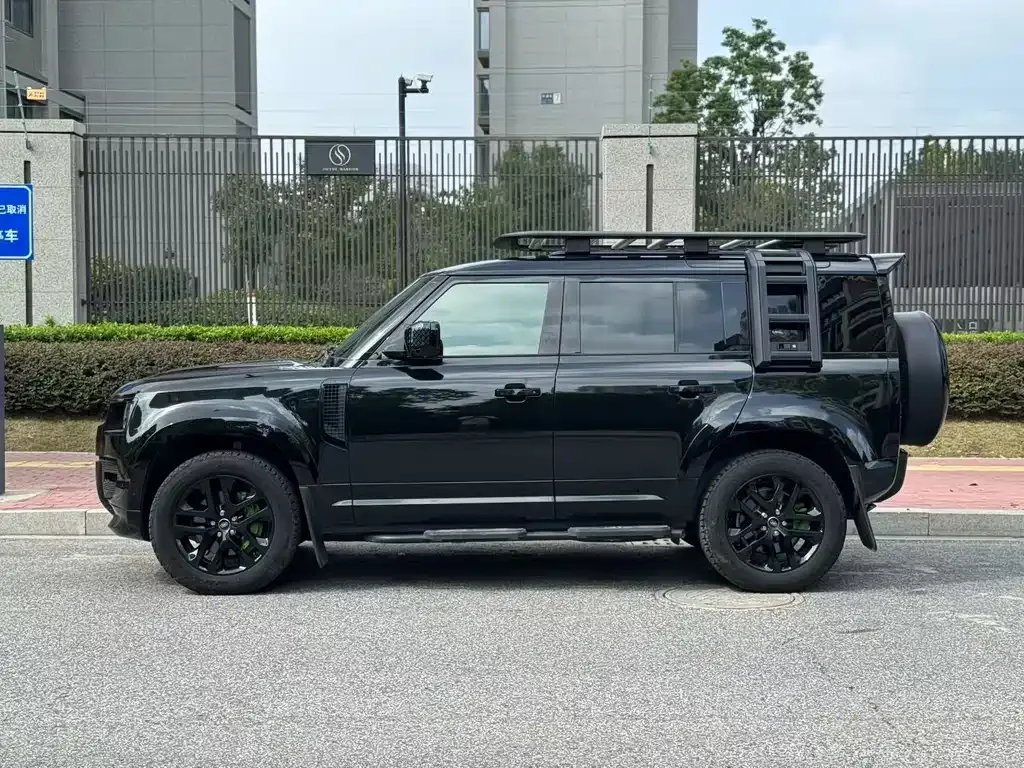 Land Rover Defender — фото 10