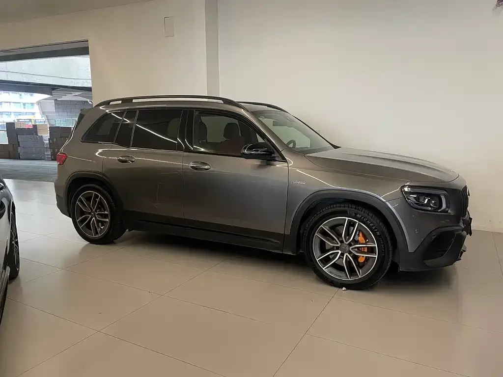 Mercedes-Benz GLB AMG — фото 2
