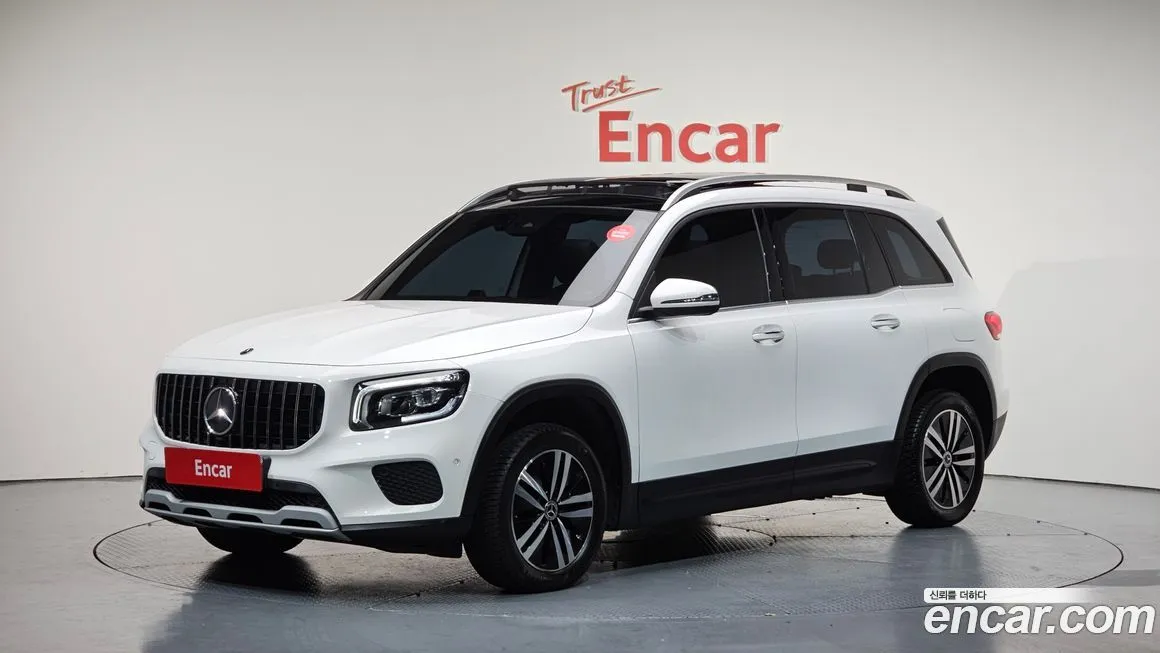 Mercedes-Benz GLB-Class — фото 1
