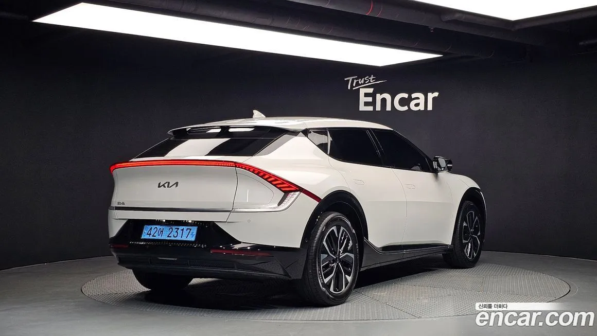 Kia EV6 — фото 2