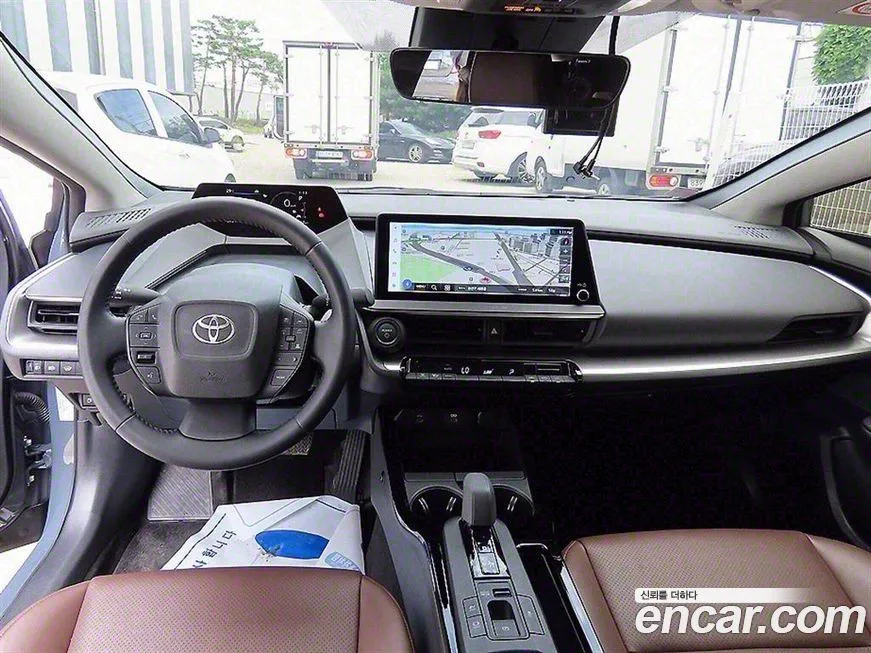 Toyota Prius — фото 7