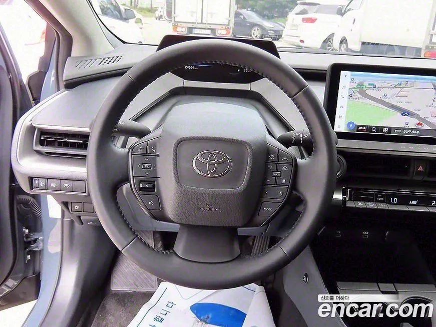 Toyota Prius — фото 8