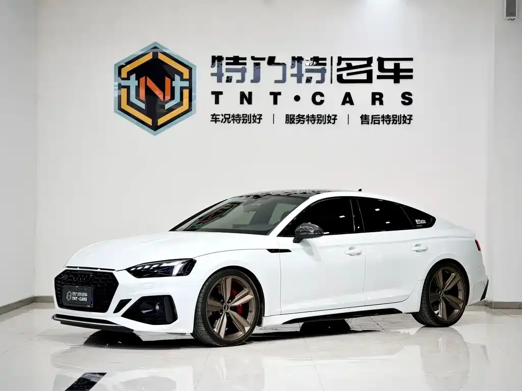 Audi RS 5 — фото 1