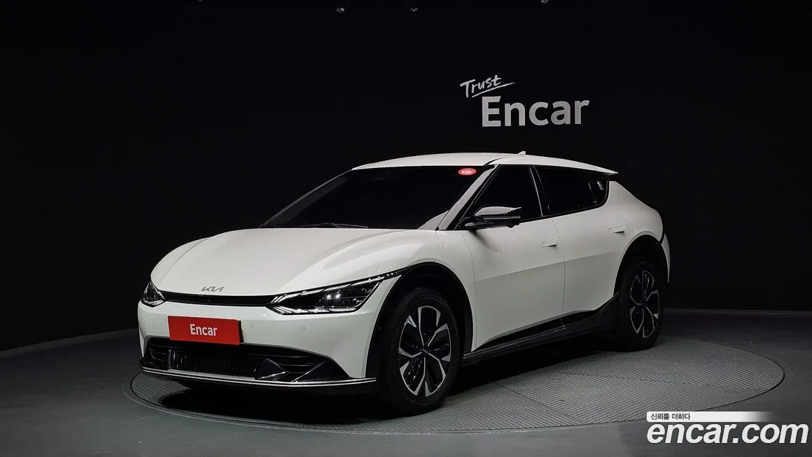 Kia EV6 — фото 1