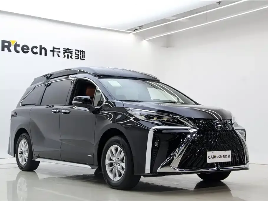 Toyota Granvia — фото 3