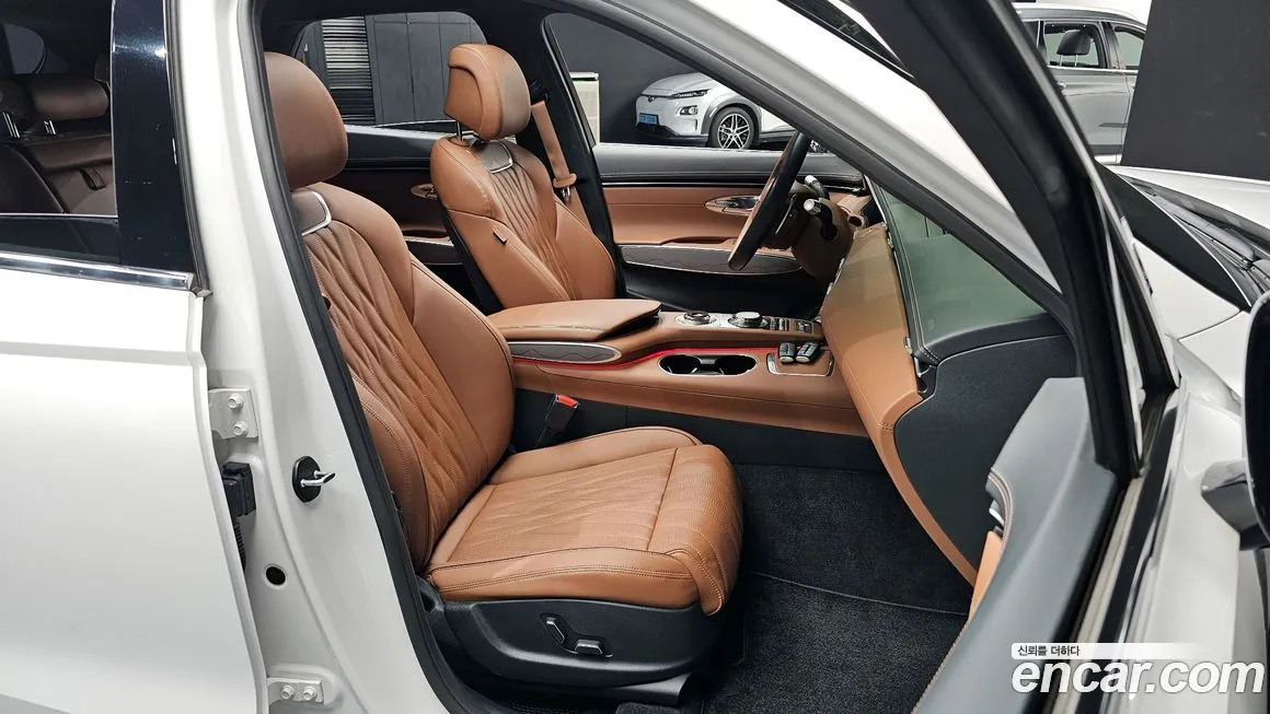 Genesis GV70 — фото 10