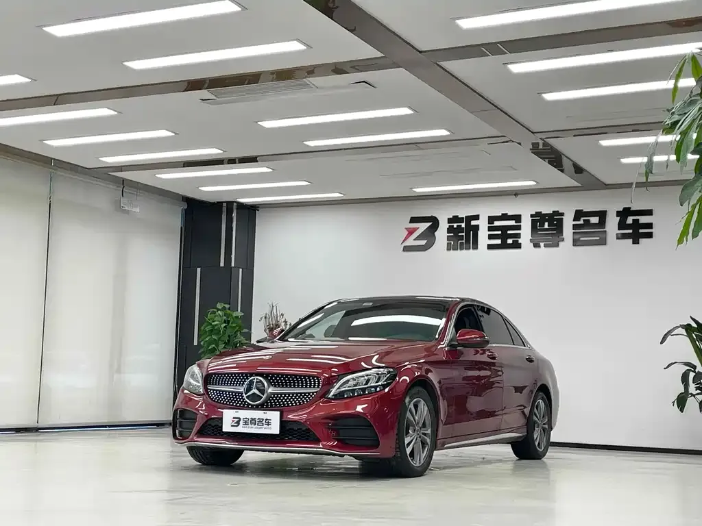 Mercedes-Benz C-Class — фото 1
