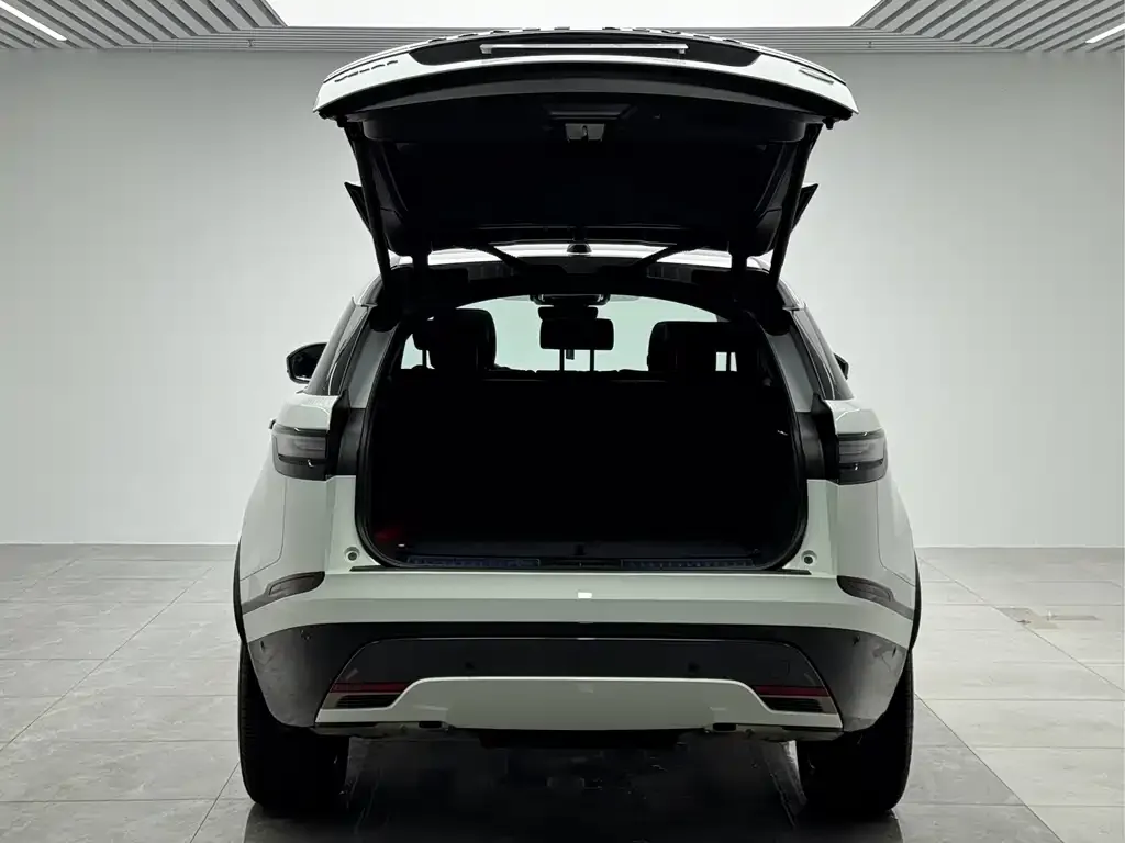 Land Rover Velar — фото 10