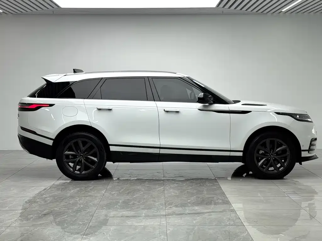 Land Rover Velar — фото 8