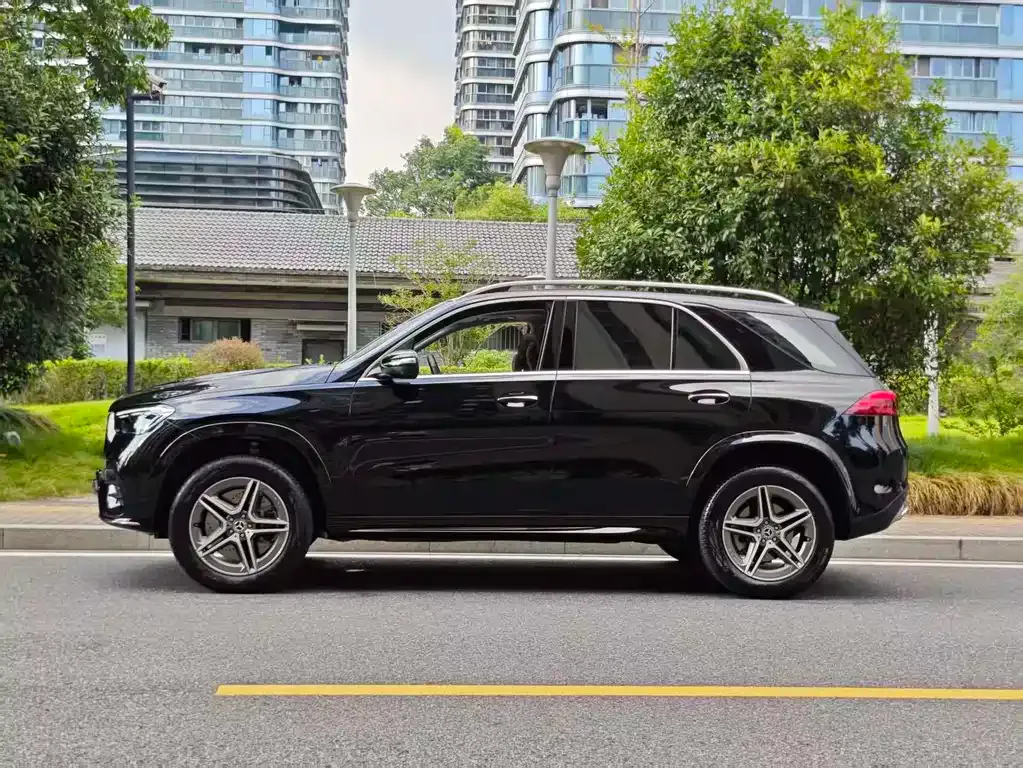 Mercedes-Benz GLE — фото 4