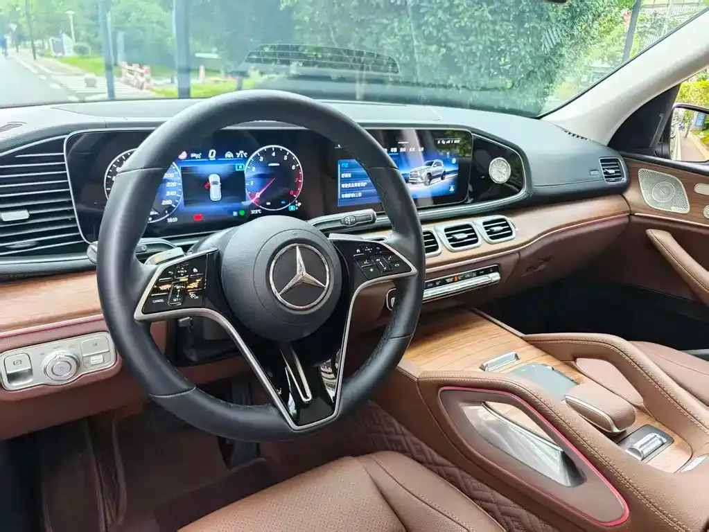 Mercedes-Benz GLE — фото 9