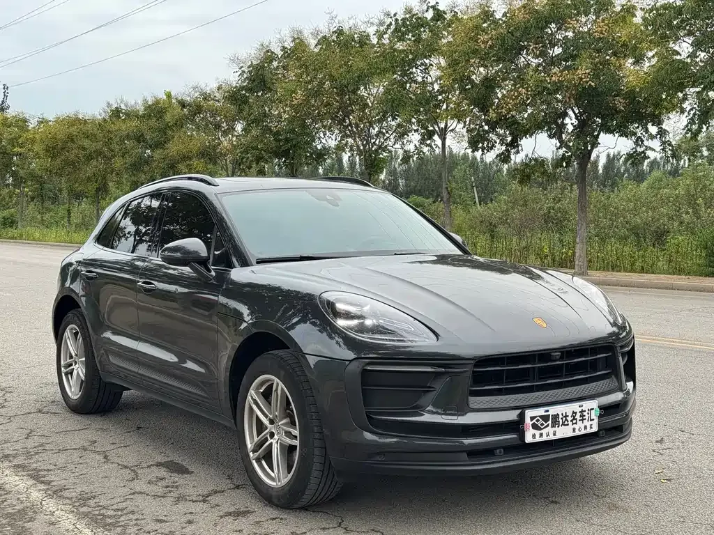 Porsche Macan — фото 1