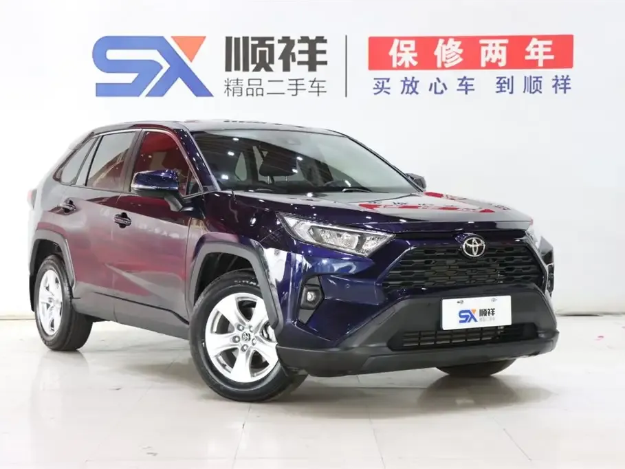Toyota RAV4 — фото 3