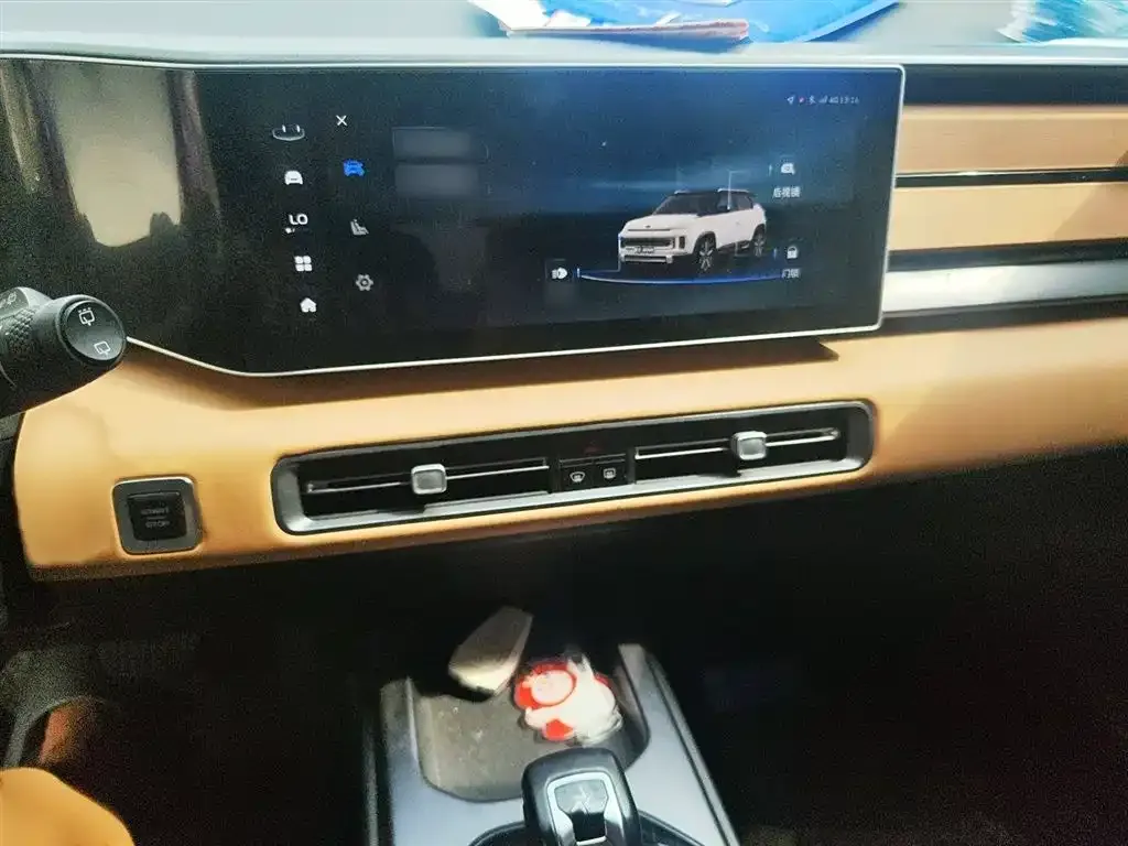 Geely Icon — фото 6