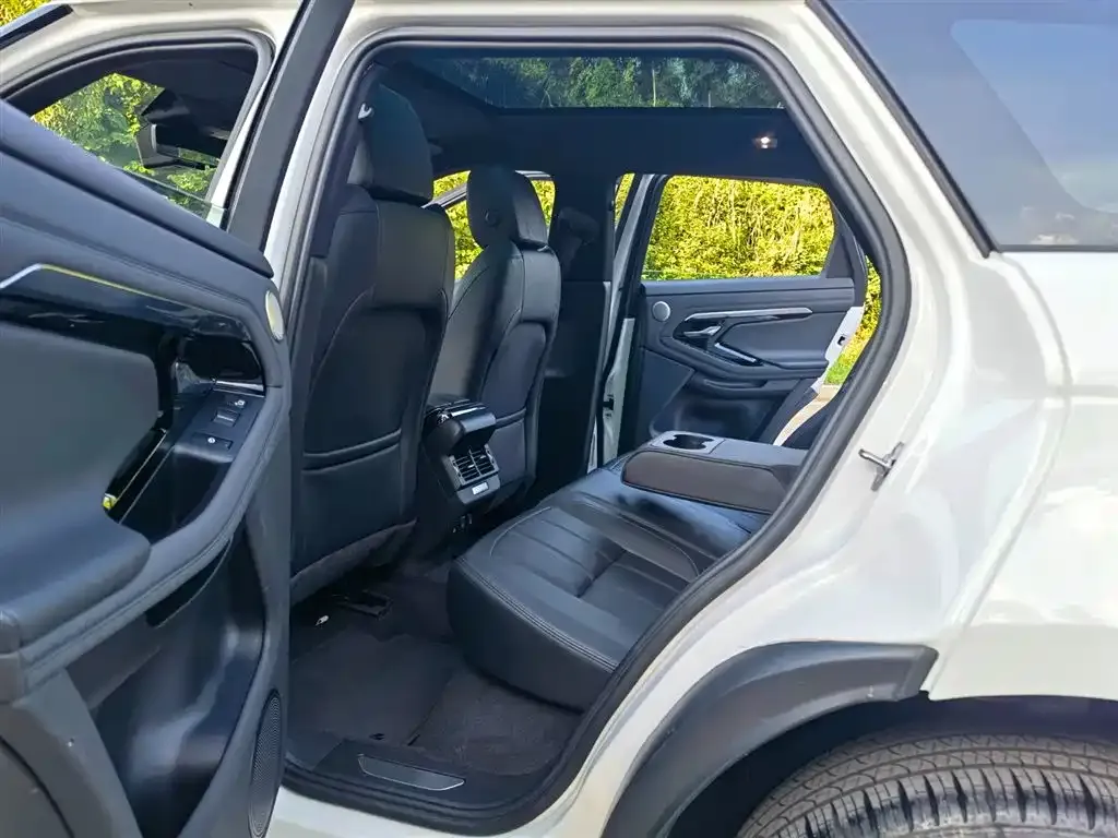 Land Rover Evoque — фото 10