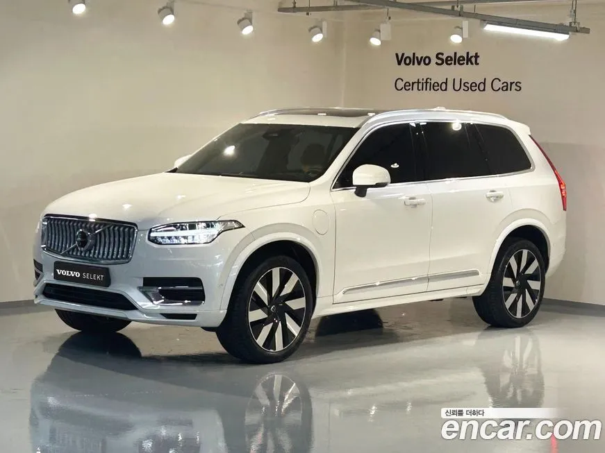 Volvo XC90 — фото 1