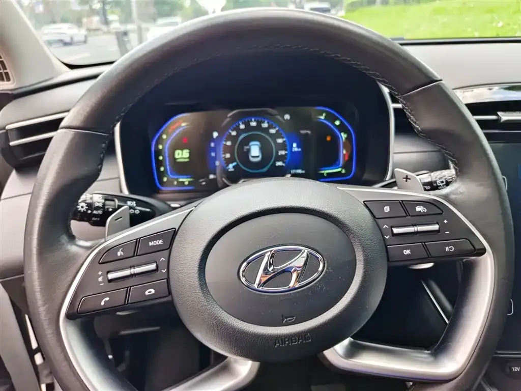 Hyundai Tucson — фото 10