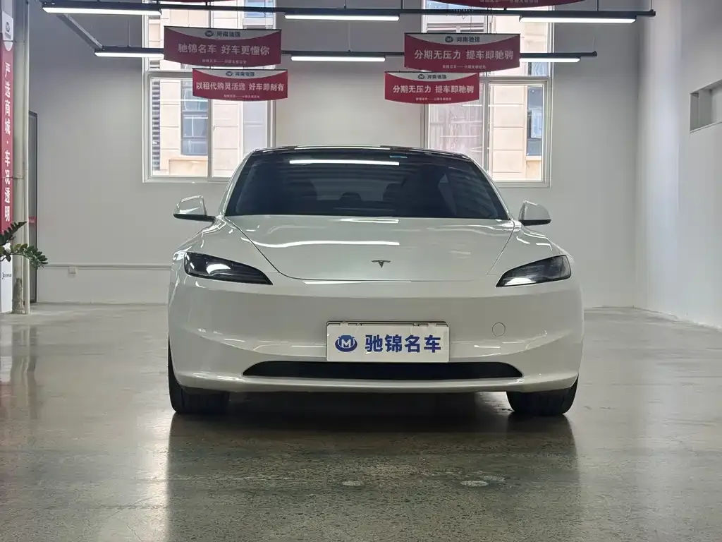 Tesla Model 3 — фото 2