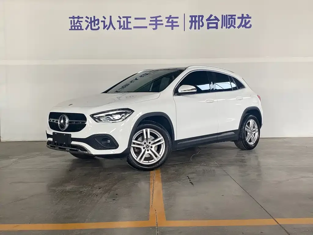Mercedes-Benz GLA — фото 1