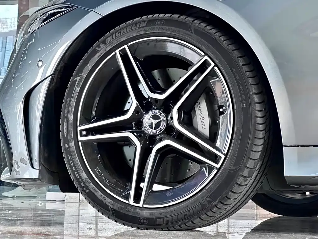 Mercedes-Benz CLS — фото 6