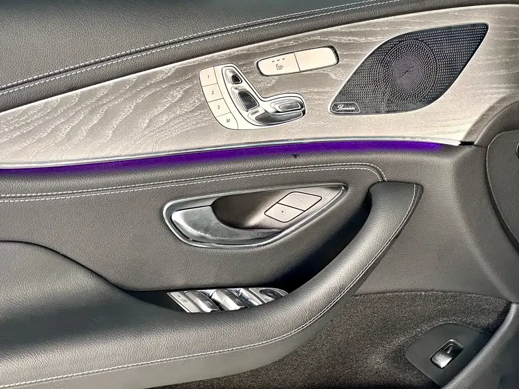 Mercedes-Benz CLS — фото 8