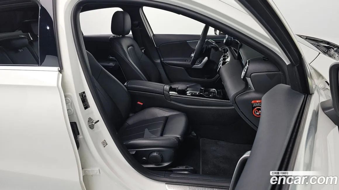 Mercedes-Benz A-Class — фото 10