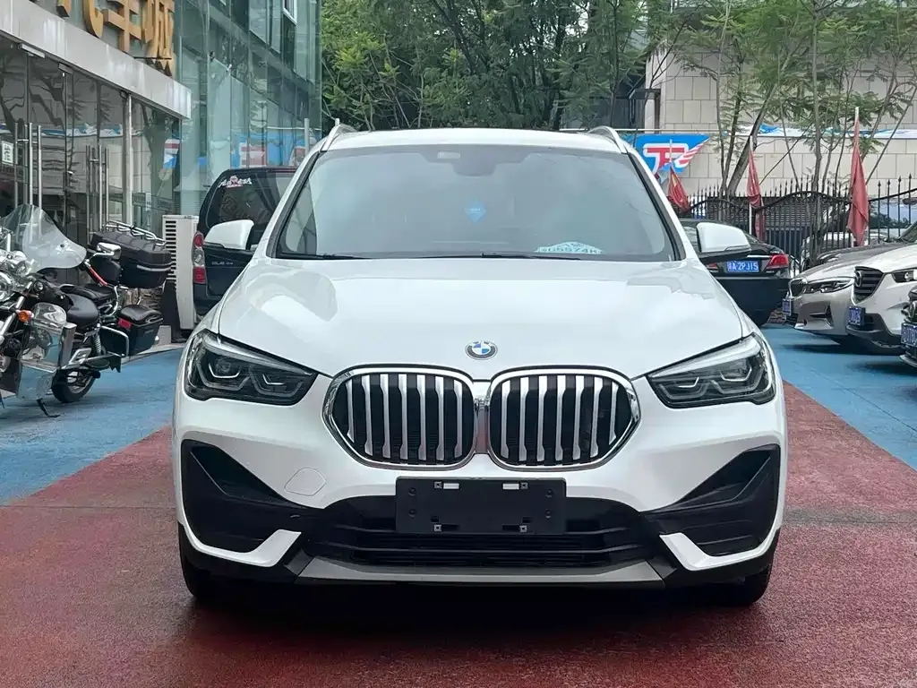 BMW X1 — фото 2