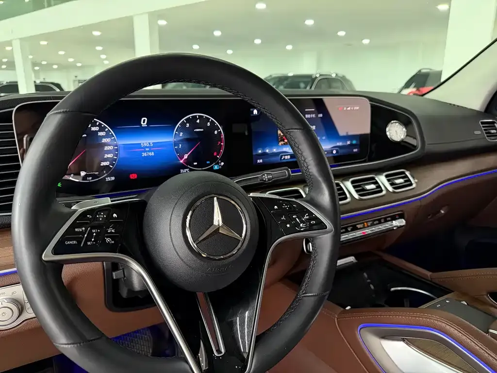 Mercedes-Benz GLE — фото 9
