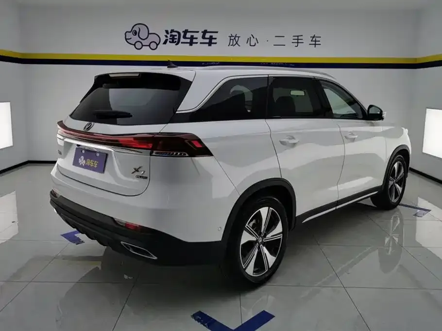 Changan X7 PLUS — фото 3