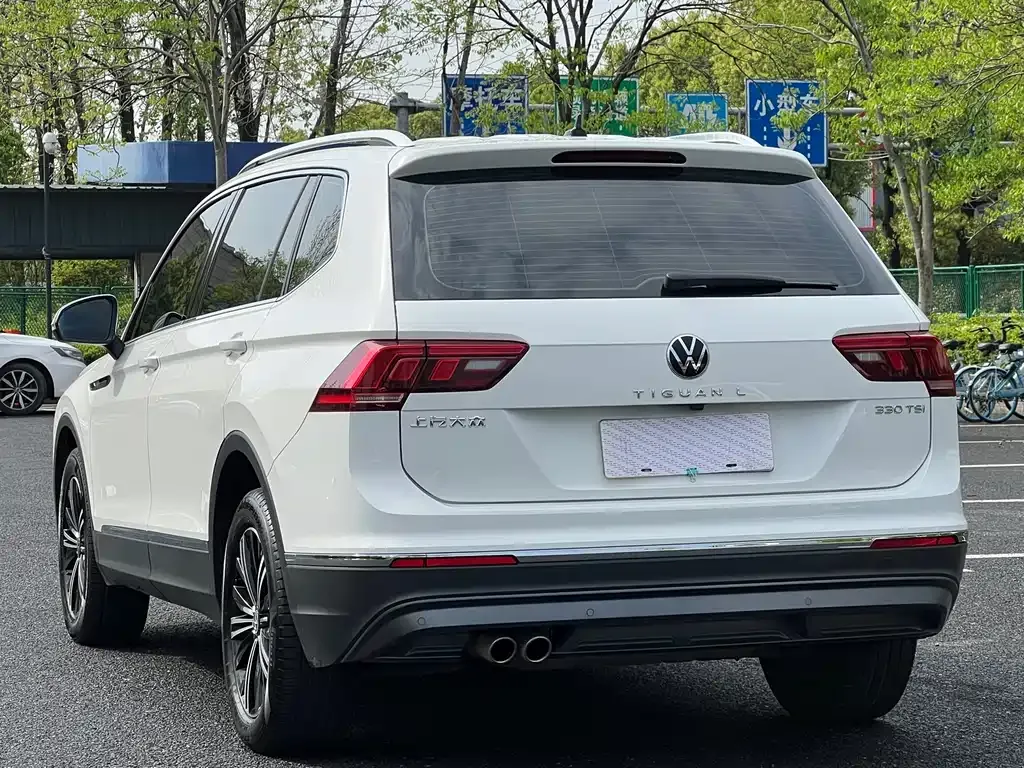 Volkswagen Tiguan L — фото 4