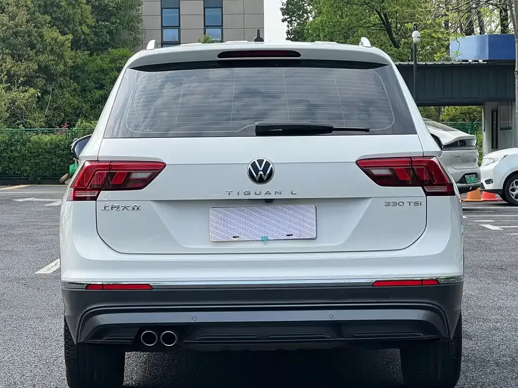 Volkswagen Tiguan L — фото 5